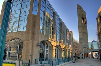 麥科文大學(xué)